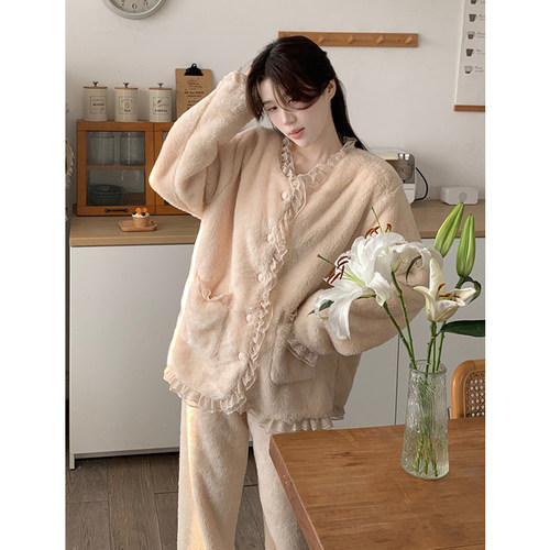 珊瑚绒甜美蕾丝边宫廷风家居服