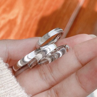 不褪色猫眼戒指素圈波纹指环时尚 简约实心情侣对戒金色首饰钛钢