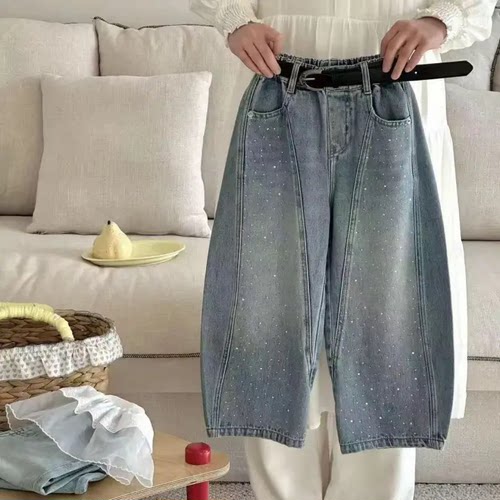 韩国童装2026春秋新款女童牛仔裤宽松烫钻韩版宝宝洋气休闲弯刀裤