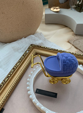 EATMOON复古创意趣味推车婴儿摇篮丝绒满月礼物首饰盒手链项链盒