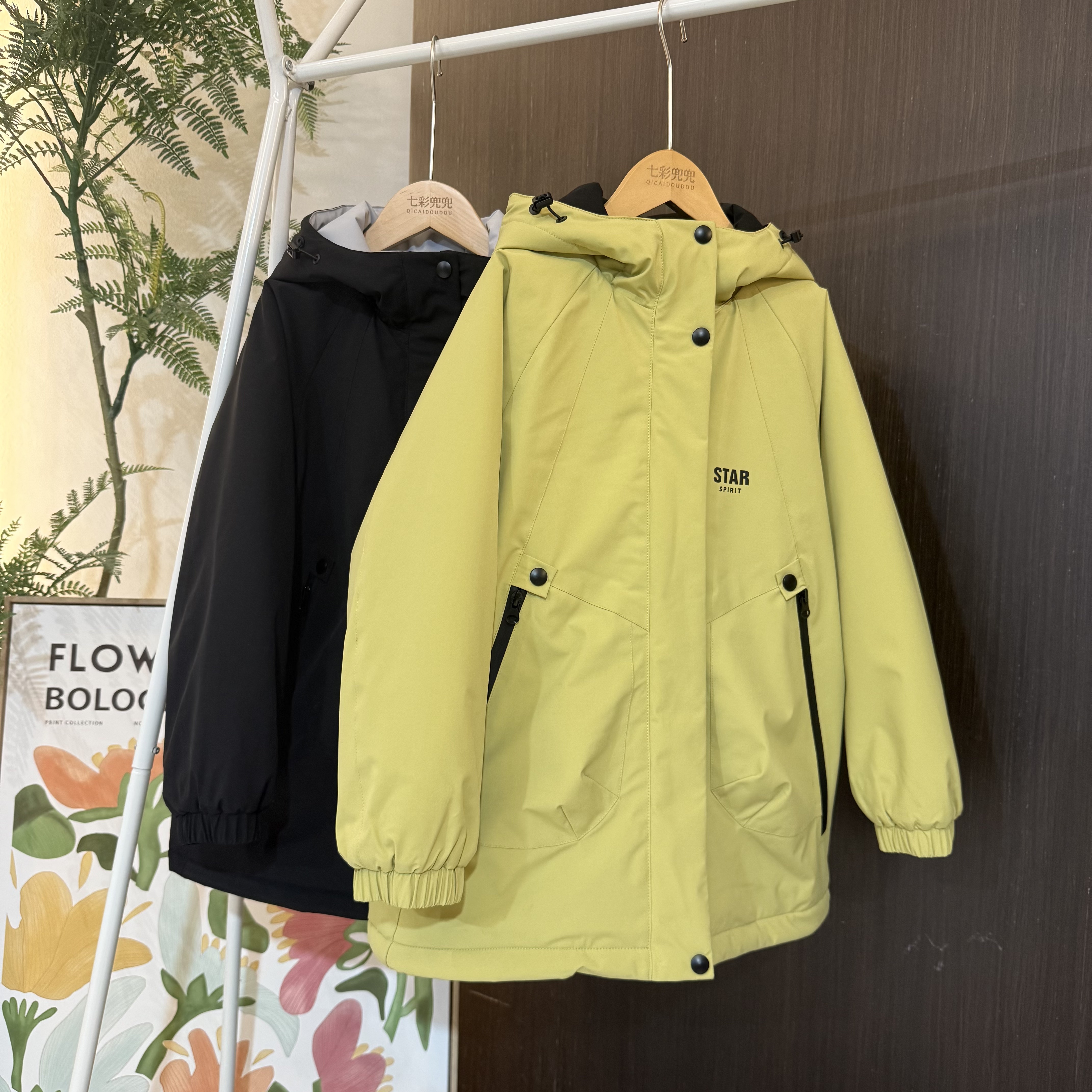 【直播专属1694】女童软壳加绒加厚防风防水连帽外套2024新款