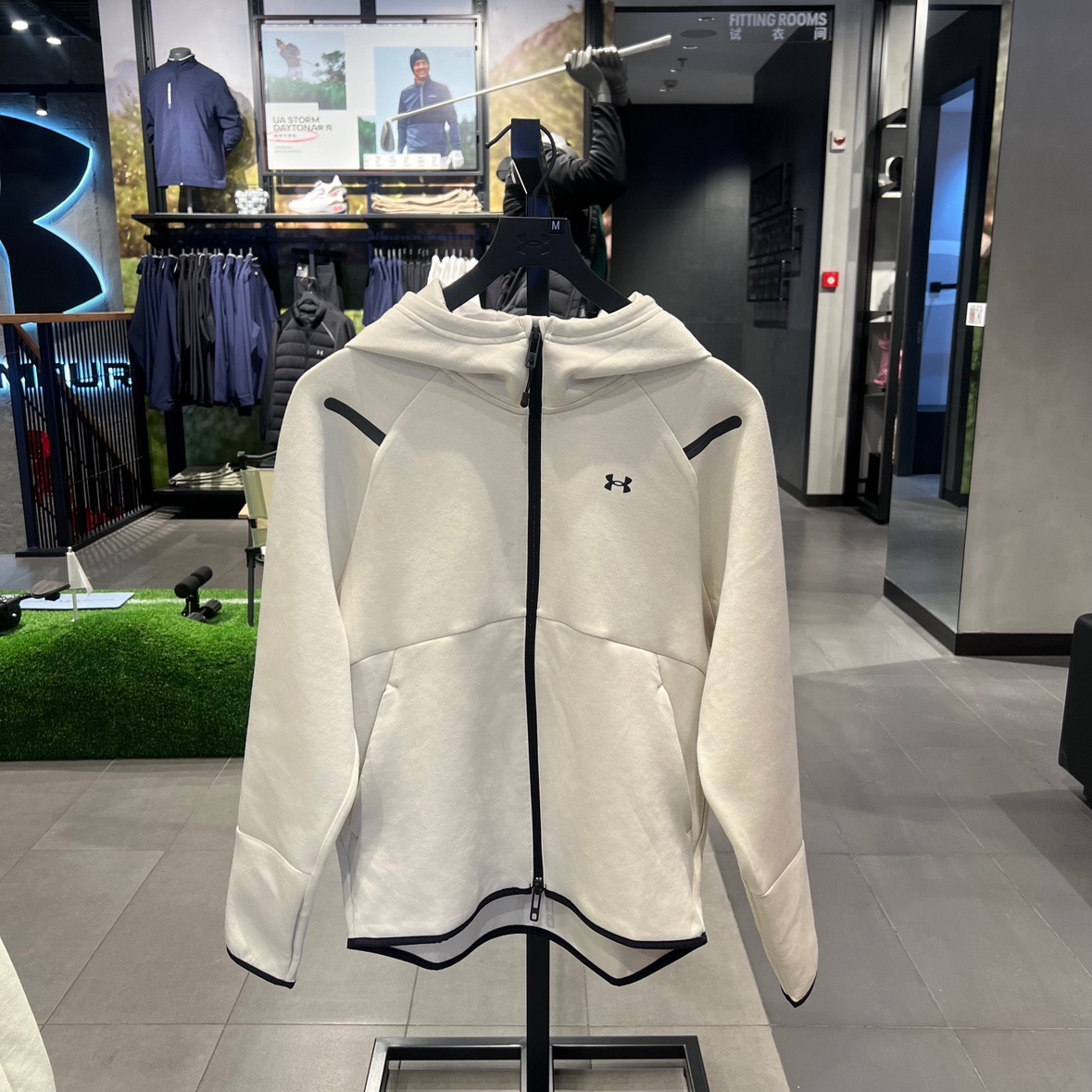 UA安德玛运动健身连帽套头衫