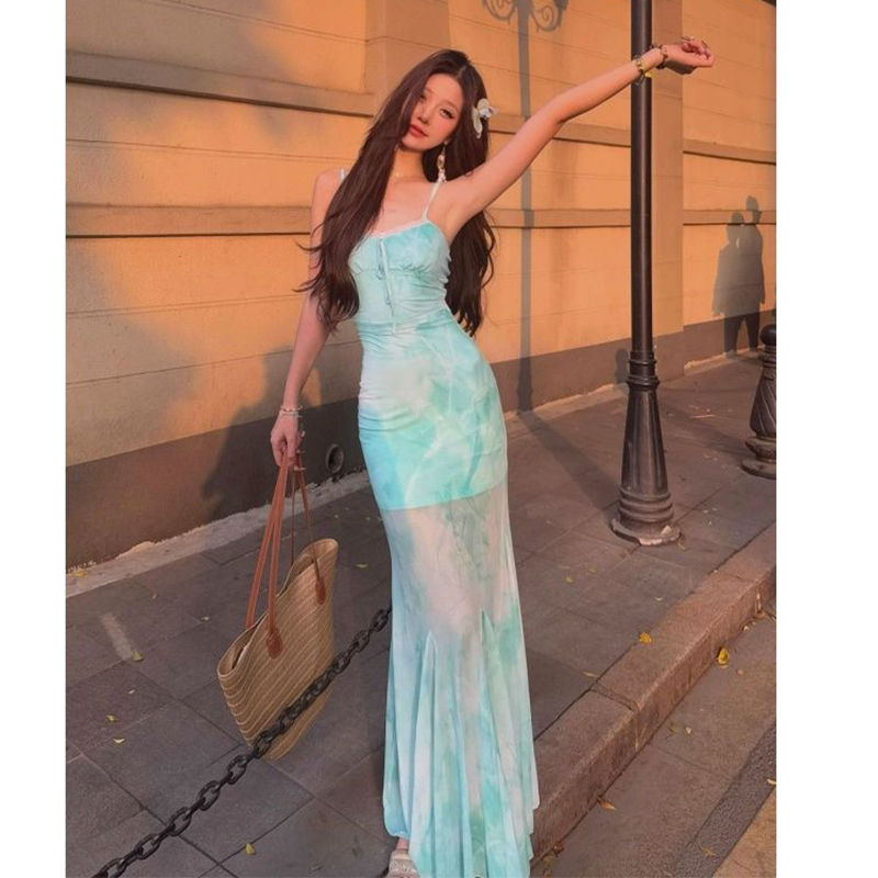 海边度假风绿色吊带连衣裙女
