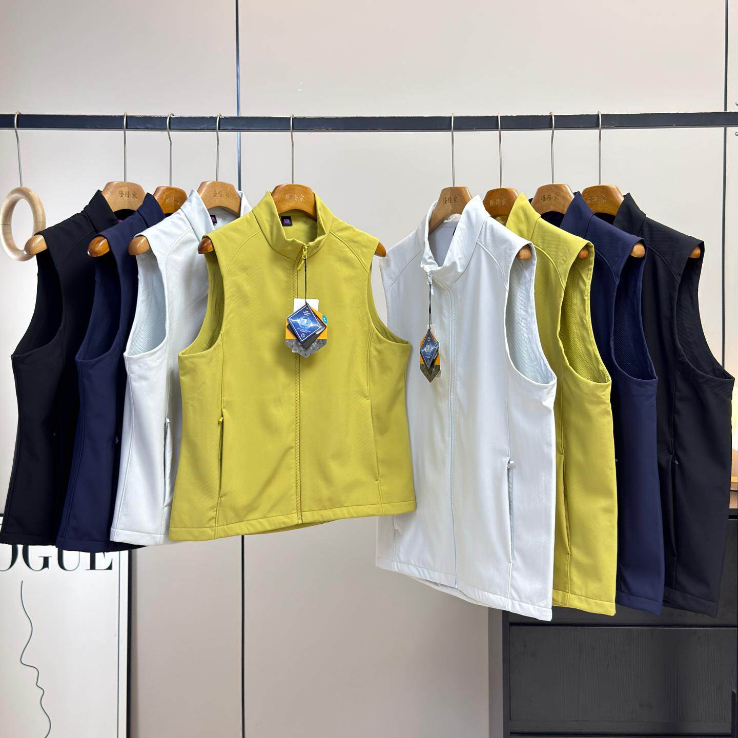 大厂订单!男女情侣户外防泼水加绒保暖简约立领抓绒马甲背心外套