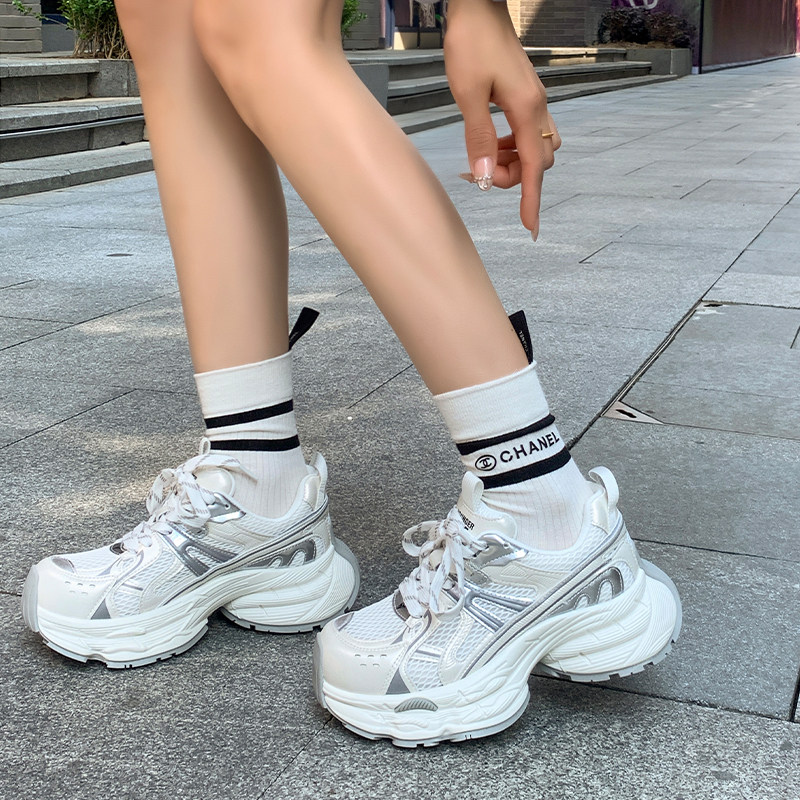 老爹鞋女款2026新款厚底增高小个子显脚小潮酷轻便透气春夏款爆款