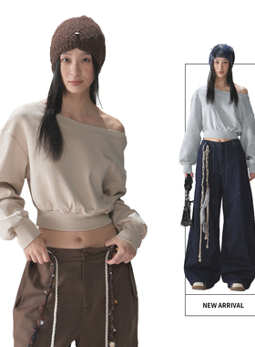 ACMEAURA美式复古斜肩长袖卫衣女早秋慵懒风收腰显瘦露肩短款上衣