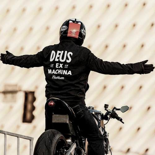 DEUS字母印花圆领卫衣&300T恤