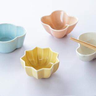 uneei进口日本美浓烧陶瓷小钵多用小食碟彩色花形蘸料小瓷碟小碗