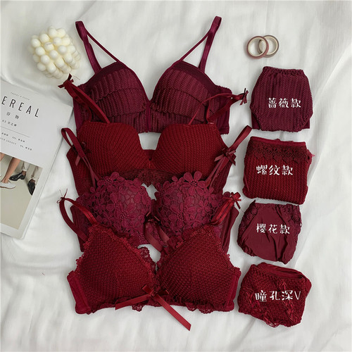 Real shot real price Christmas Series New Year red benmingnian no steel circle gather sexy bra underwear set