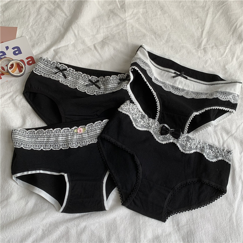 Korean version of sweet girl bowknot Black Lace Sexy mid waist student briefs