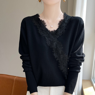 超柔软蕾丝V领羊毛毛衣女内搭秋冬新款软糯宽松洋气纯白色打底衫