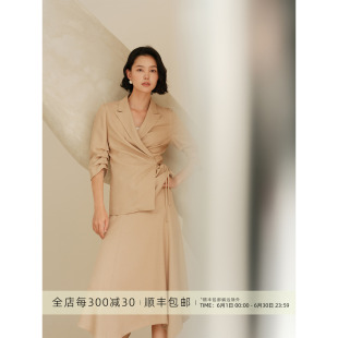 芝美日禾 垂月束形 100%醋酸仿麻系带修身西装+不规则西裙OL套装