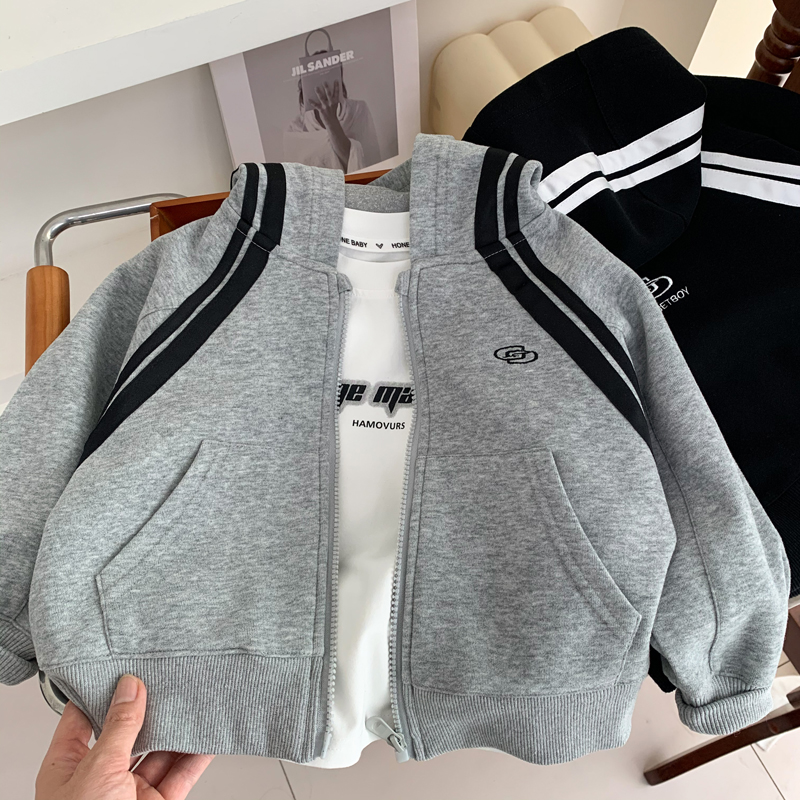 男孩春秋装纯棉柔软连帽外套百搭