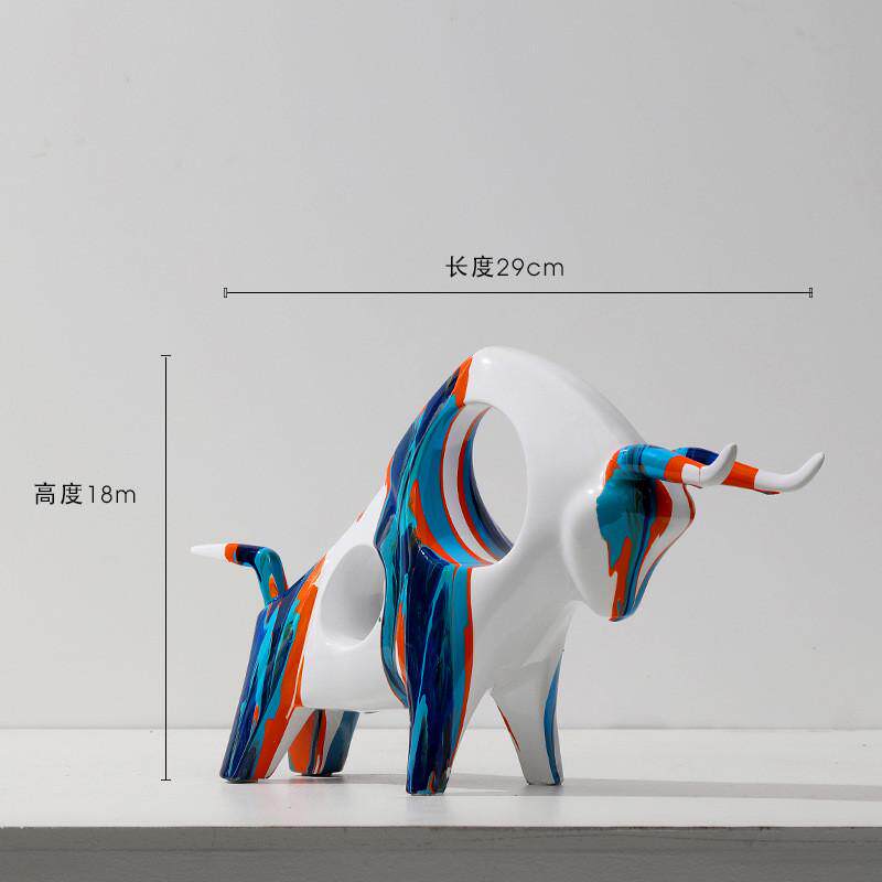北欧艺术设计款创意牛摆件客厅玄关电视柜样板间饰品家居软装轻奢