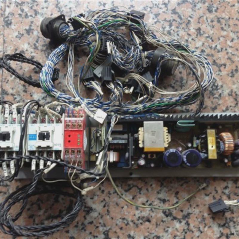 议价议价三菱机械手控制器 CR2-532配件￥