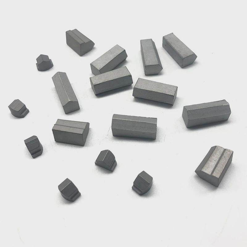 硬质合金钎头矿山用钎一字片一字钎头钎片开炉钎片