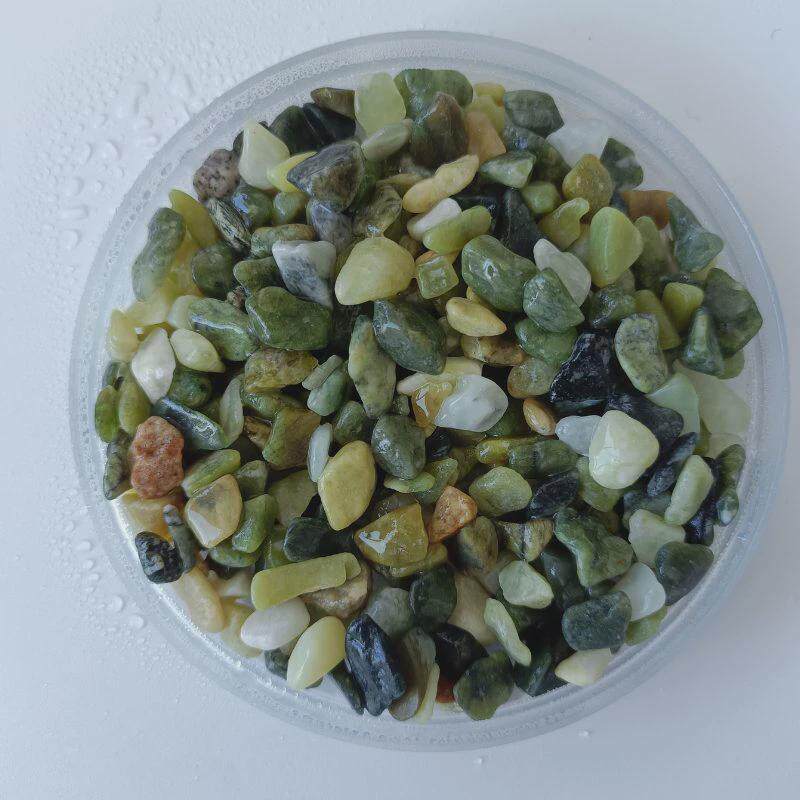 彩色水磨石彩色石米机制水磨石子五彩石子红绿白黄灰黑色胶粘石