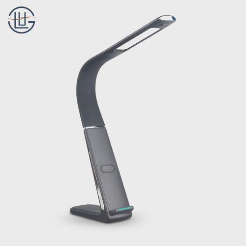 哇噢定制新款10W快充台灯感应亮度调节办公无线充电护眼台灯
