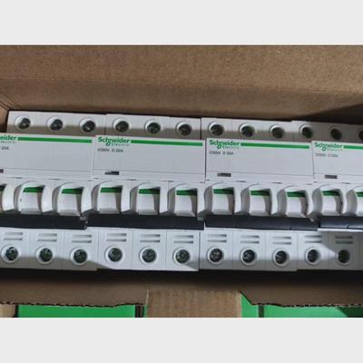 议价施耐德原装小型断路器A9F19320