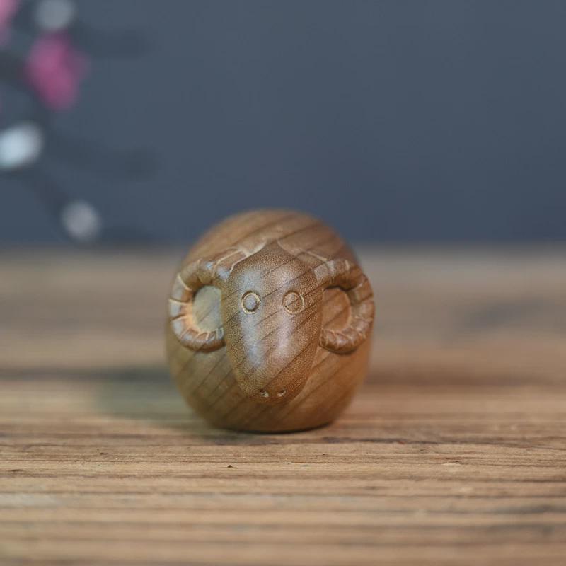 金丝楠木羊木雕刻客厅实木摆件汽车装饰摆件文玩手把玩木质工艺品