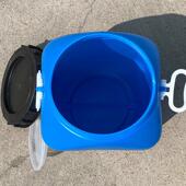 30l塑料方桶批发蓝色pe方形30kg废液带圆盖油水堆码 桶化工桶现货