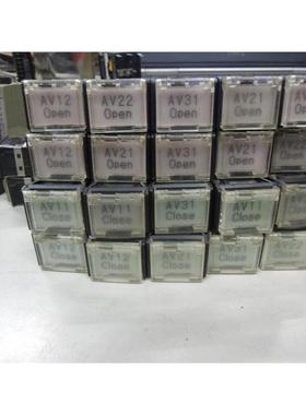 议价原装二手IDEC和泉MC3D-M 带灯自复位按钮开关  红色10个 绿色