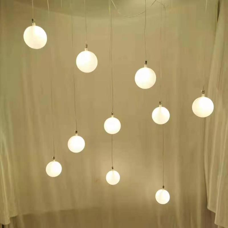 铃兰花吊顶装饰婚庆吊灯婚礼布置道具挂灯装饰灯空中吊饰led串灯