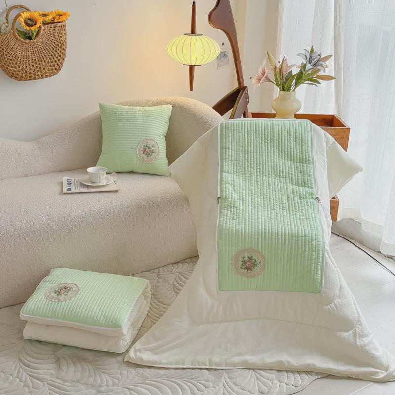 新款quan棉韩版绗缝棉两用刺绣车载用办公午睡沙发靠垫抱枕被