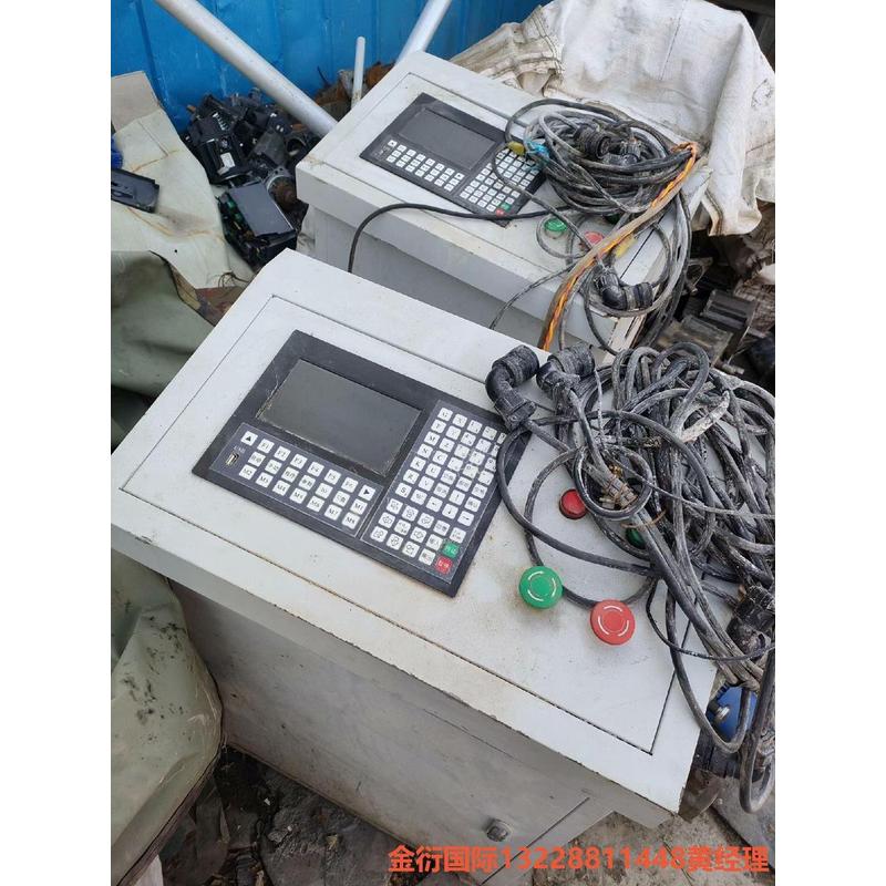 议价两轴伺服控制柜，每个箱子配套两台时代超群伺服驱动器XKM-3