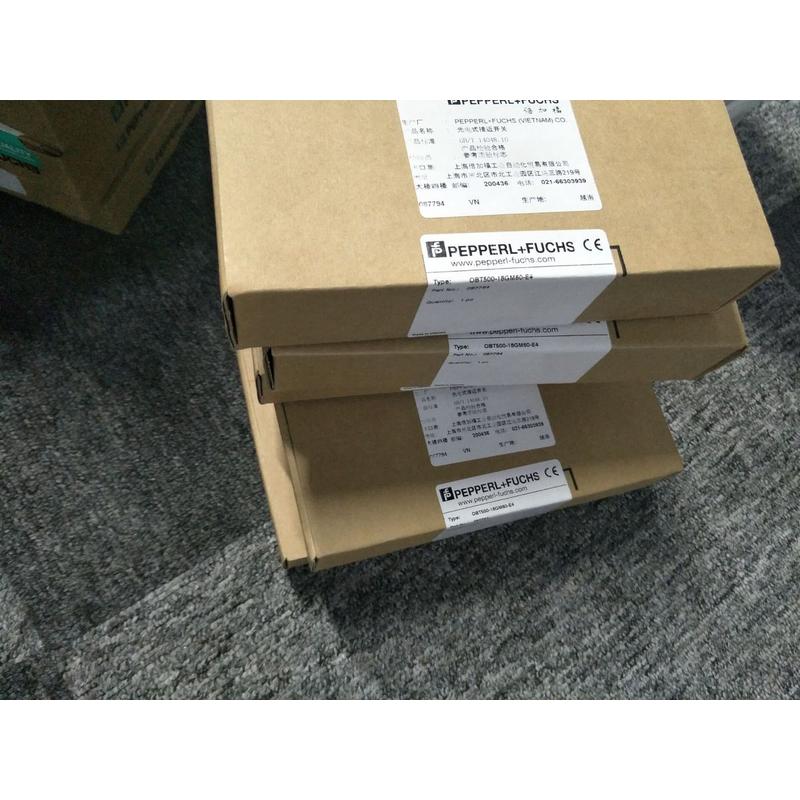 倍加福接近开关光电式全新obt500-1bgm60-e4