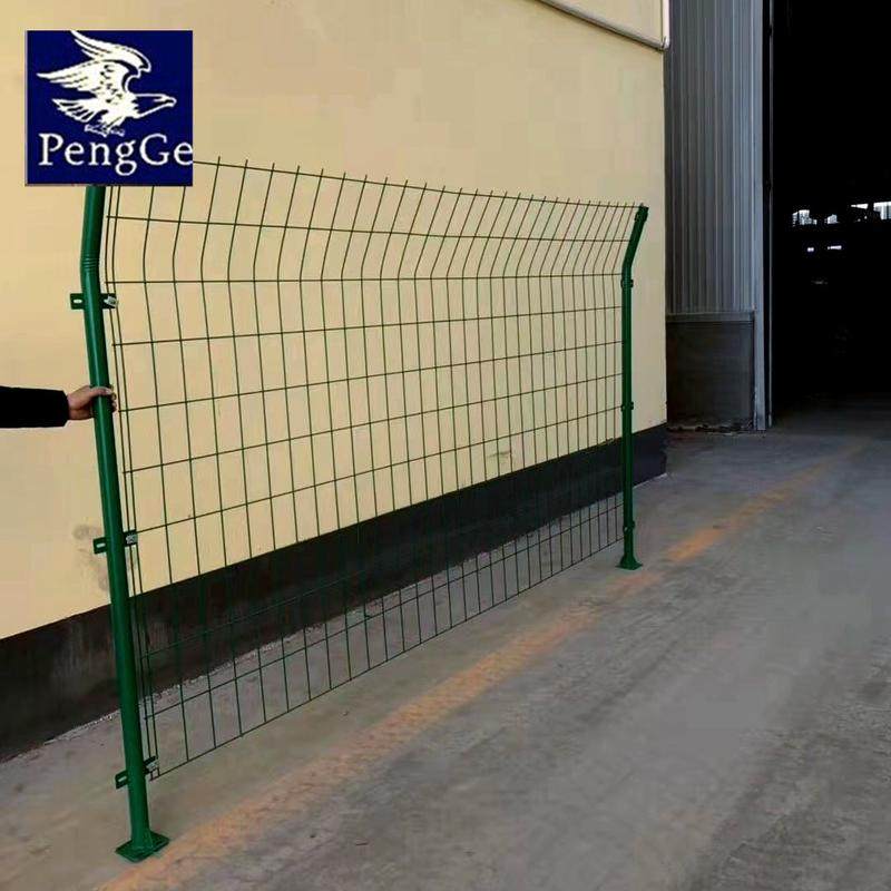 双边丝护栏网片圈山圈地隔离防护网包塑铁丝网农用养殖网栅栏网