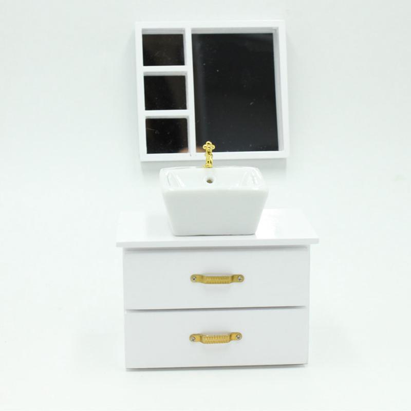 dollhouse仿真1:12模型食玩微缩小桌木质家具四方怀旧浴室镜台