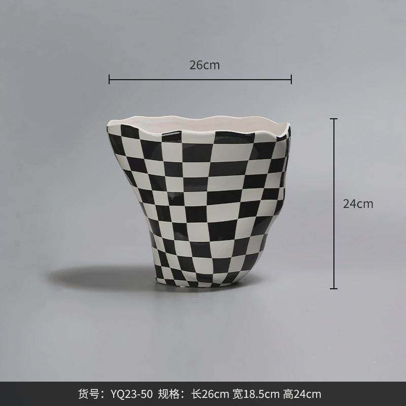 博西家居不规则黑白棋盘格高脚釉面花瓶花器法式家居客厅装饰品