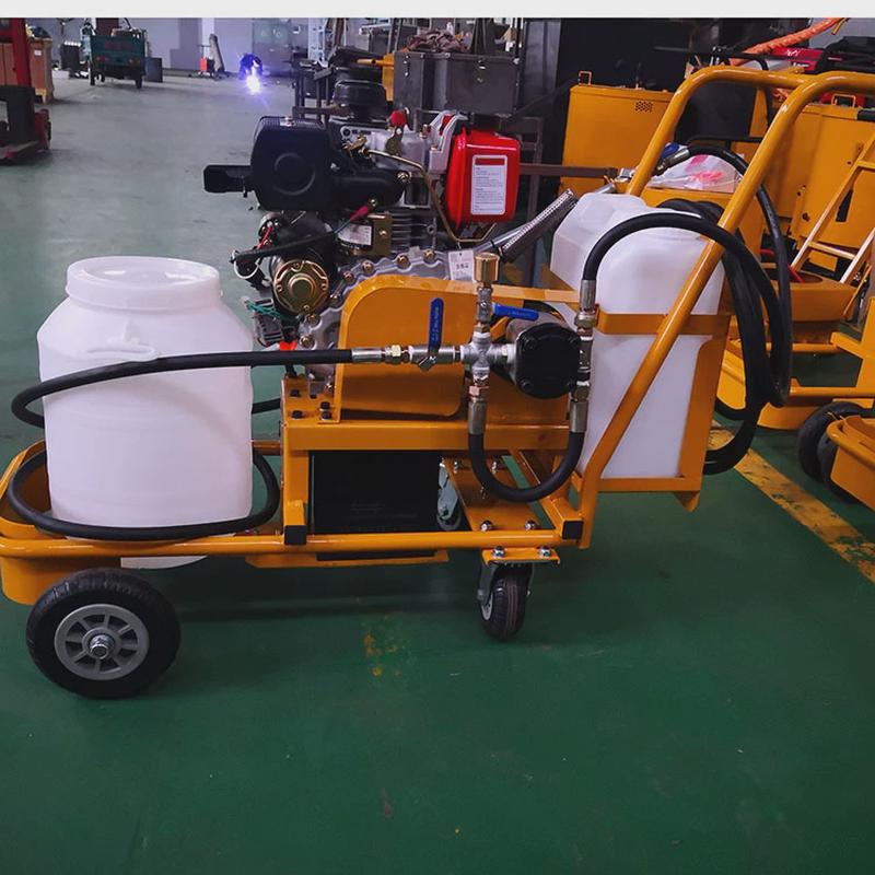 热销小型轻便沥青修路筑路机械手推式的撒布机街道小区路面翻新喷