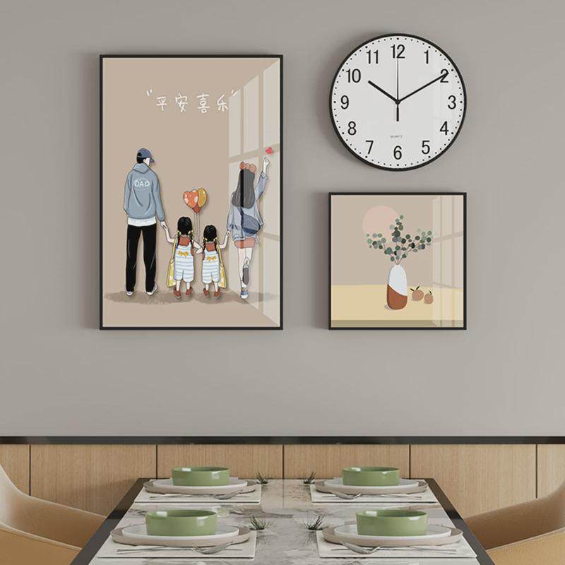 一家四口餐厅装饰画背景墙饭厅现代简约挂画温馨壁画钟表餐桌墙画