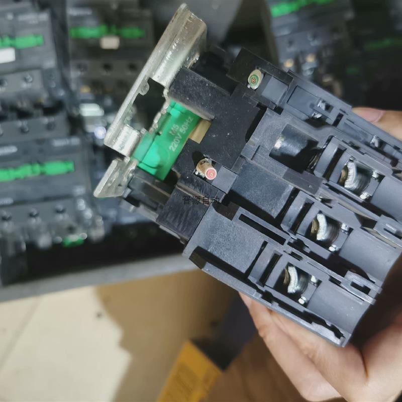 议价交流接触器LC1E95M5N,220V电压,拆机的,触拍前议价