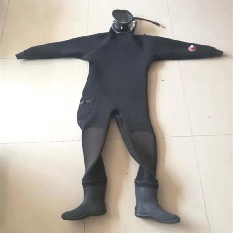 供应全干式潜水服带全封闭式面罩潜水服