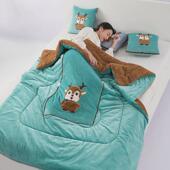 卡通立体草莓熊多功能抱枕被子两用长毛绒靠垫枕头被汽车载午休被