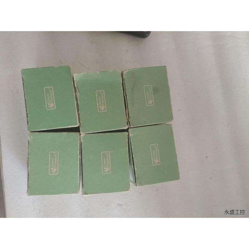 议价议价施耐德直流接触器式继电器CA3KN40BD3，线圈电压DC2