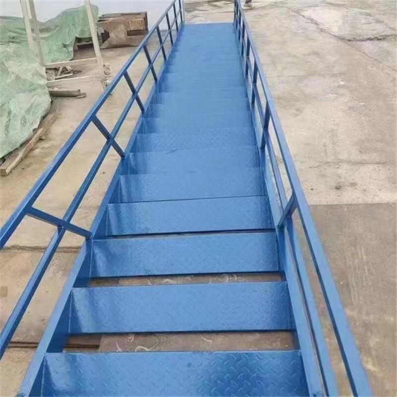 基坑斜梯双侧带扶手钢扶梯基坑楼梯安全上下钢结构斜梯钢爬梯