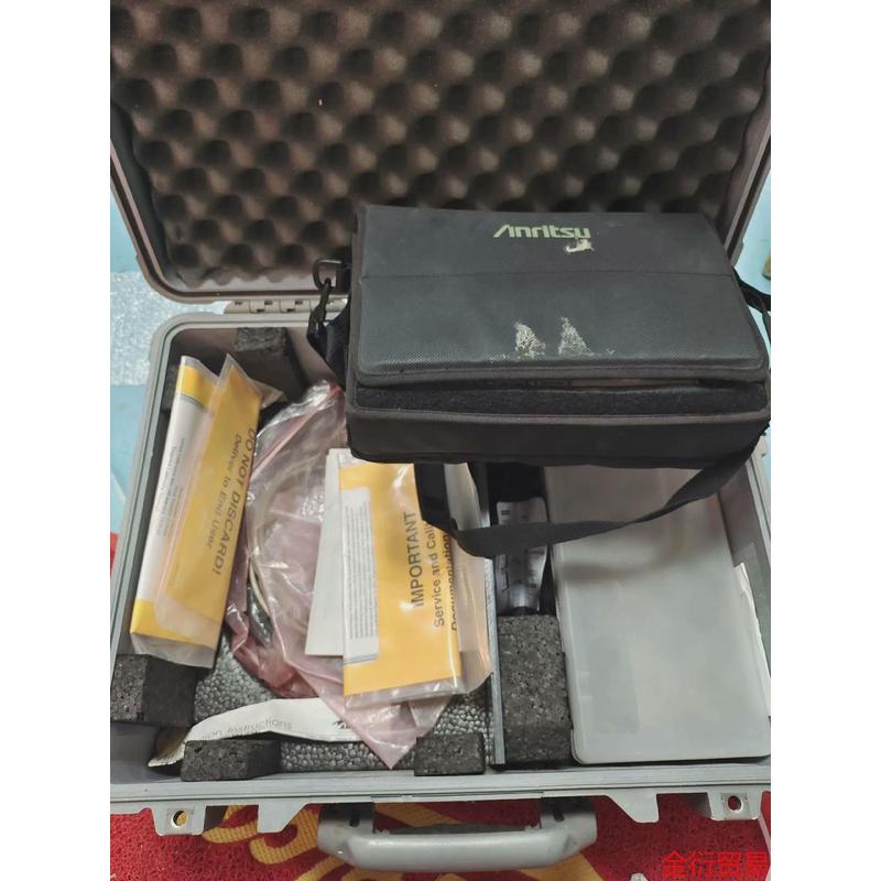 议价安立Anritsu S332D手持式驻波比测试仪,成色很新，金衍工控