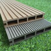 一代方孔户外水景露台室外木地板拼接公园园林栈道地板