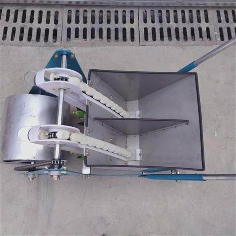 热销按需用的覆膜播种机2-4行可春季免扣膜鸭嘴设计