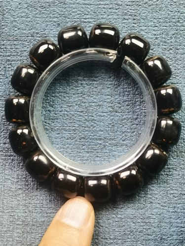 海柳手串:1.4+老型珠。编号C986。