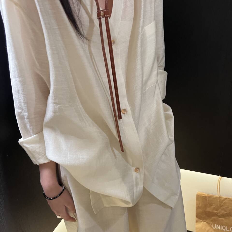 松弛感天丝麻光泽感长袖单排扣v领衬衫+宽松阔腿裤两件套套装女