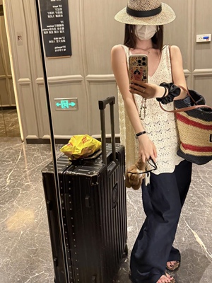 夏日时髦叠穿单品！亚麻天丝复古手工钩花针织背心 桃心领U美背