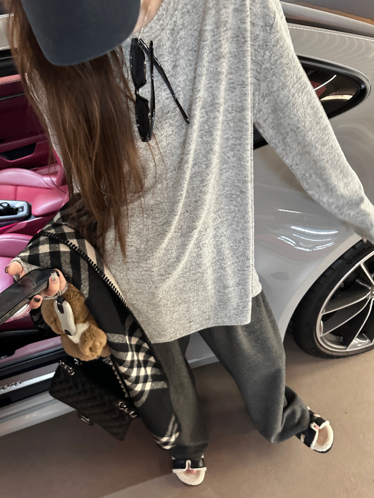 “磨毛纸片人”舒适软糯宽松显瘦针织长袖T恤上衣内搭王