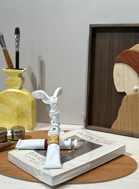 现代简约绘画场景摆件