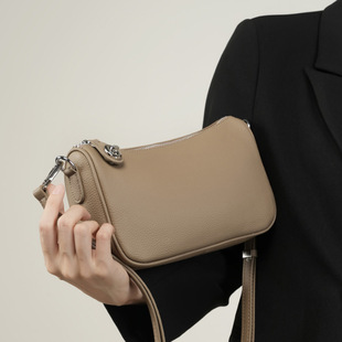 女包包2025新款真皮女包软牛皮时尚单肩斜挎包麻将腋下包