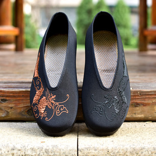 圆口布鞋民族风传统元口男鞋中老年爸爸练武太极绣花龙老北京布鞋